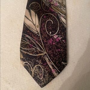 Brioni Abstract Black and Fushia Tie
